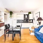 Cozy 10 Mins Walk From Poetto + Terrace Cagliari