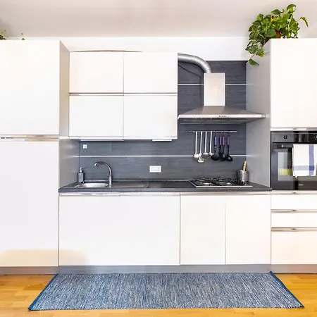 Cozy Apt 10 Mins Walk From Poetto + Terrace * Cagliari