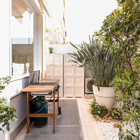 Cozy Apt 10 Mins Walk From Poetto + Terrace * Cagliari